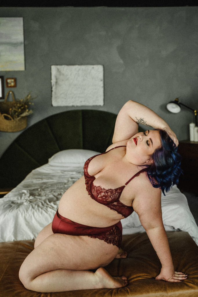 6 Best Stretches for your Boudoir Session - Good Bodies Blog